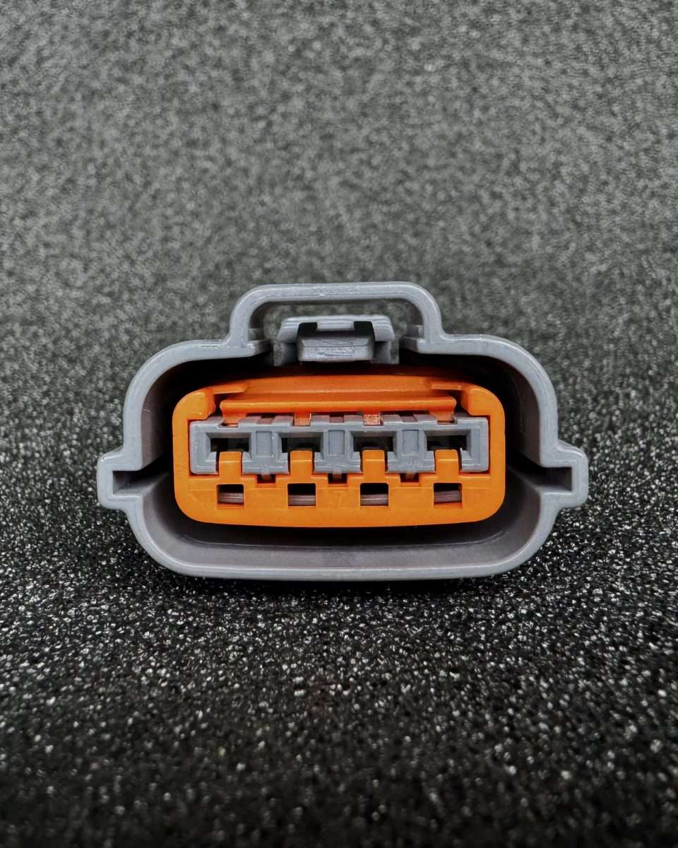 Nissan CAS connector