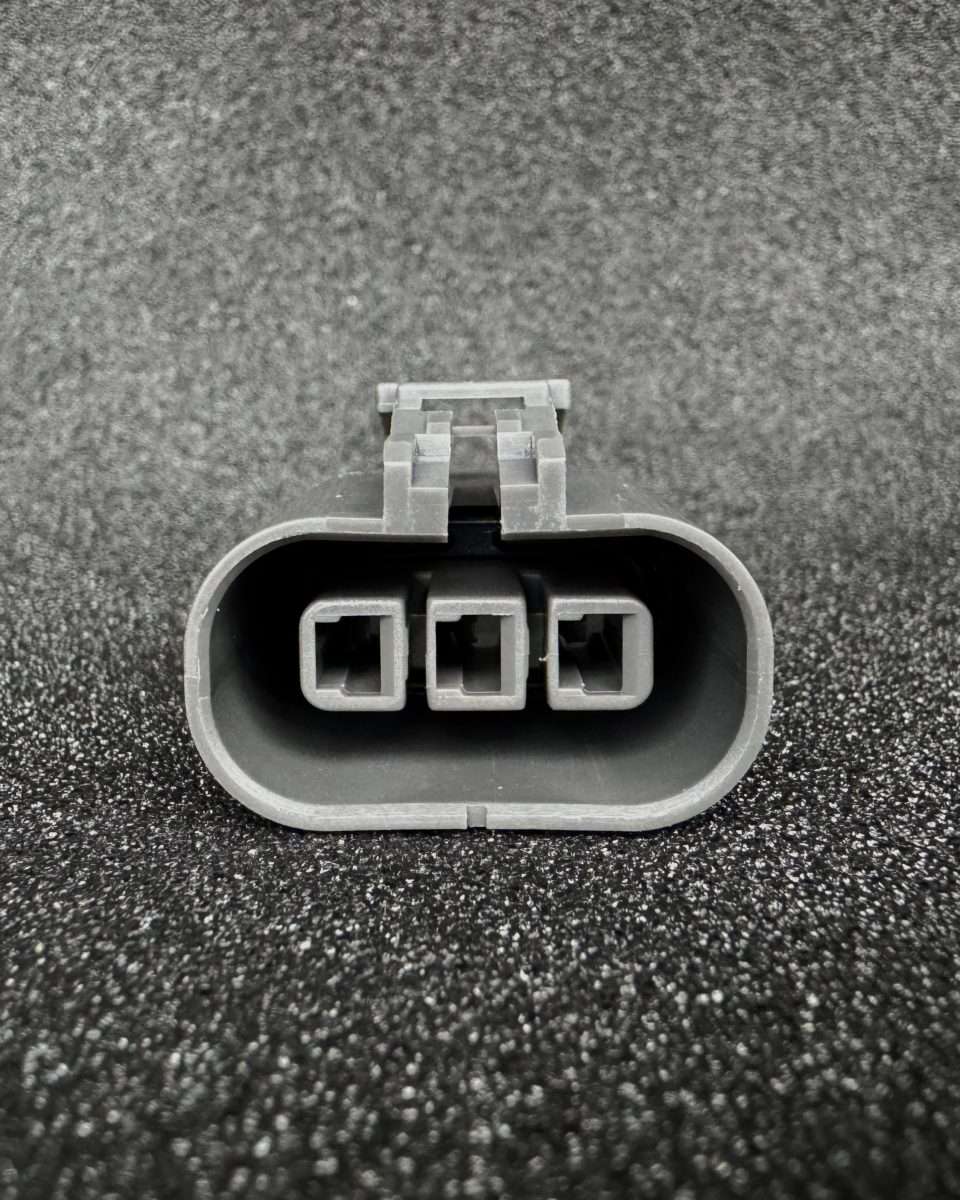 Early coil connector