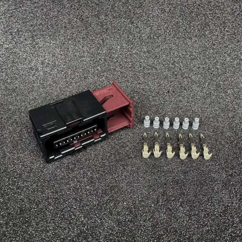 Hella pedal connector 2
