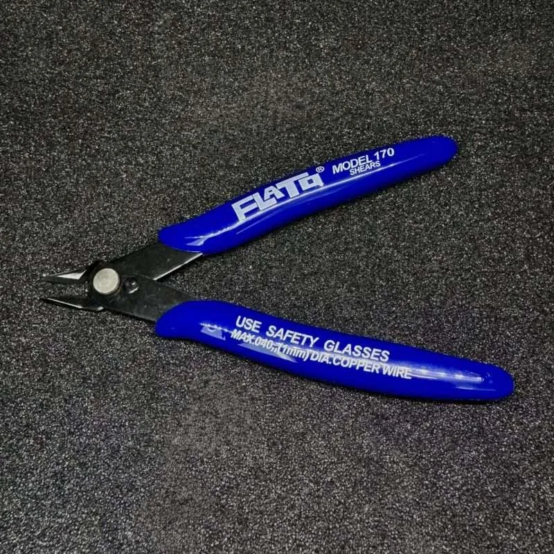 Flush cutters