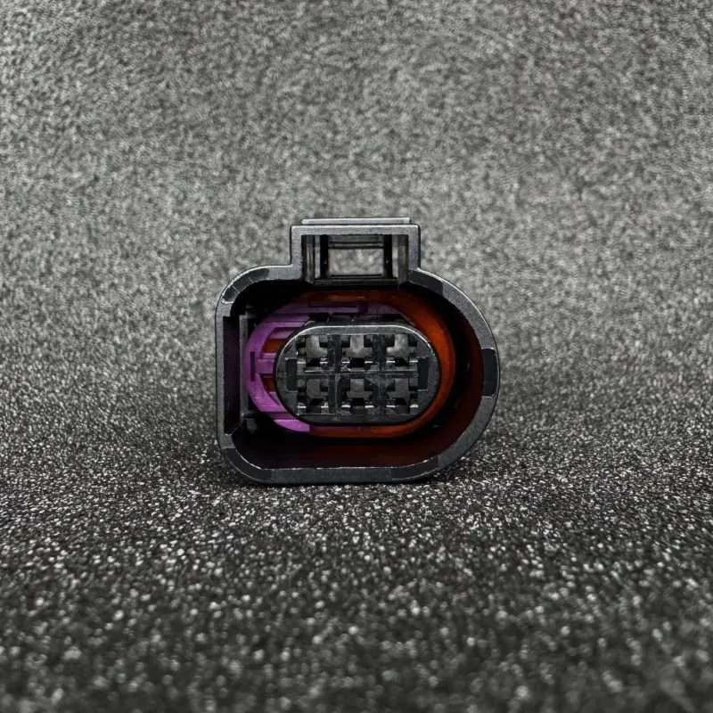 Bosch 4.9 and 5.2 wideband Connector