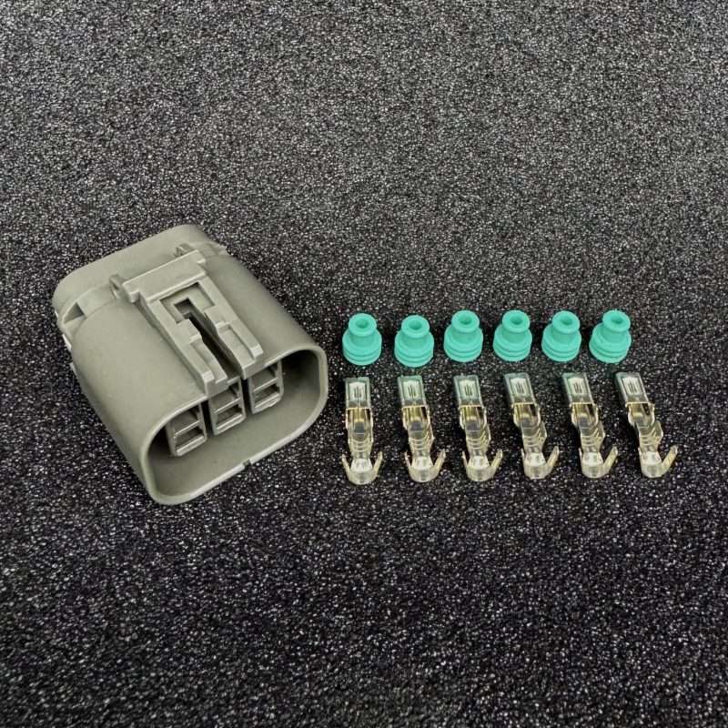 Nissan 6 pin female