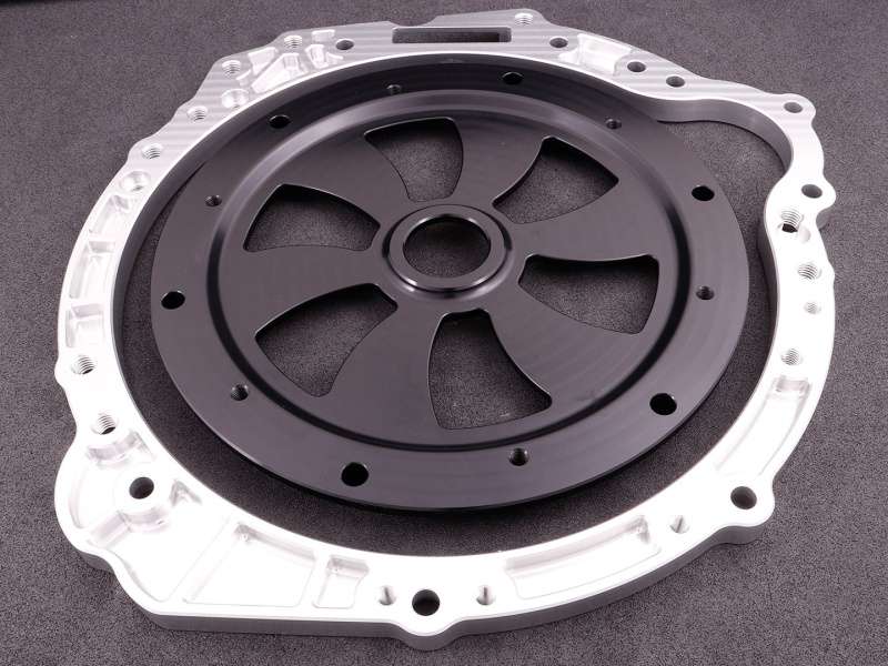 Alternative view of Volvo Whiteblock to BMW 8HP70 N57 - TC adapter