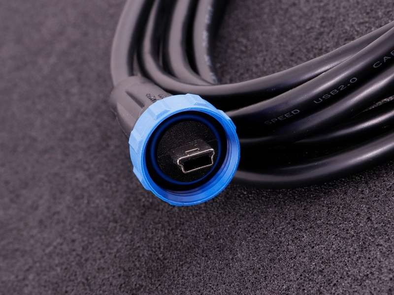 Alternative view of MaxxECU Pro / Race H2O USB