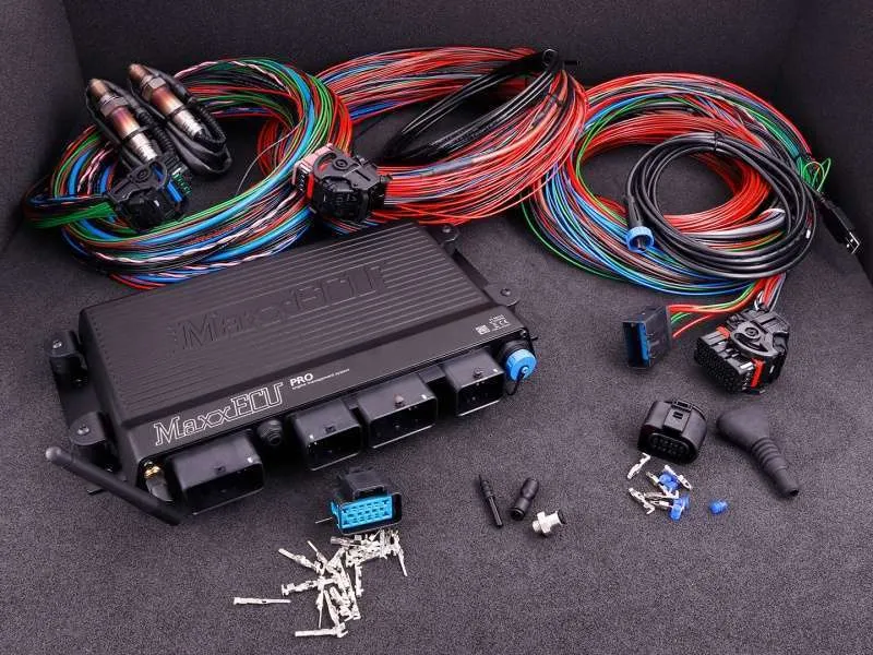 Alternative view of MaxxECU Pro Premium 4.2