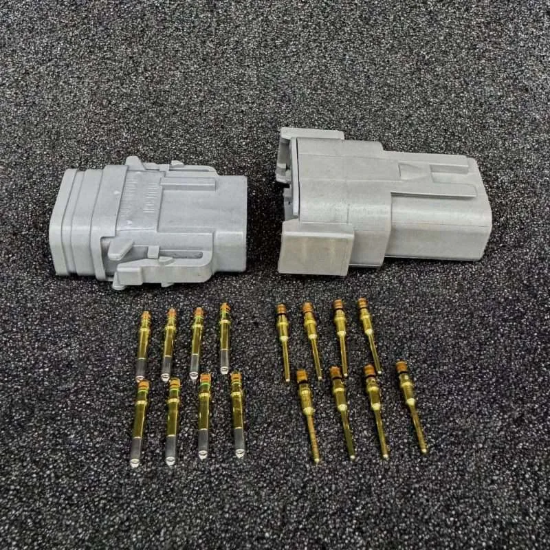 Deutsch DTM8 Plug