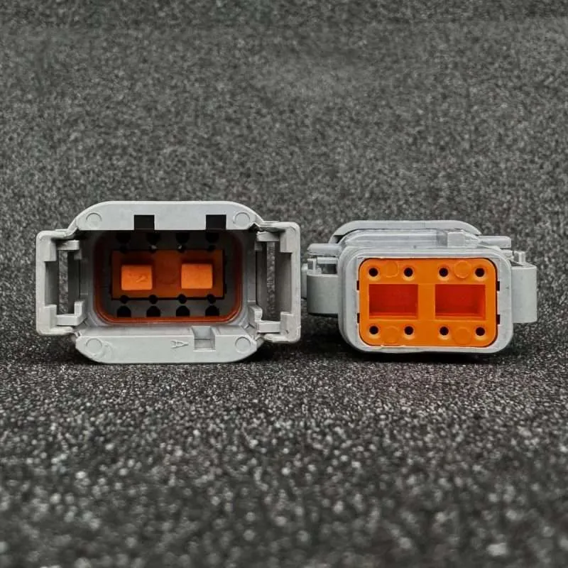 Deutsch DTM8 Plug