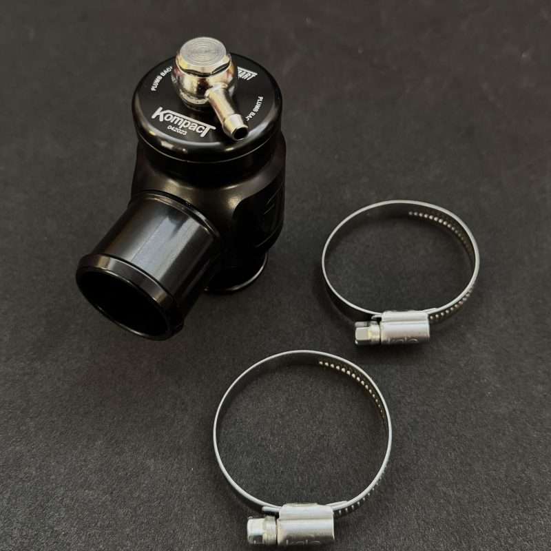Kompact Plumb Back